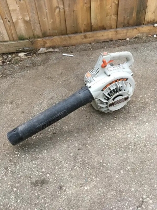 Echo 2 cycle gas blower