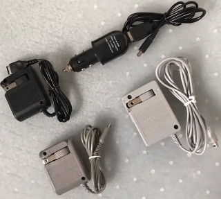 ‪Chargers - For 3DS / 2DS / DSI / DS Lite/ Original DS / GBA Sp‬