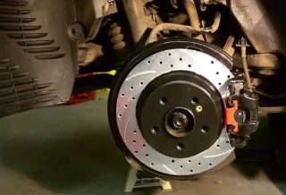 BRAKES AND ROTORS REPLACEMENT HONDA TOYOTA BMW MOBILE