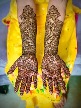 Henna Artist for Ottawa Brides