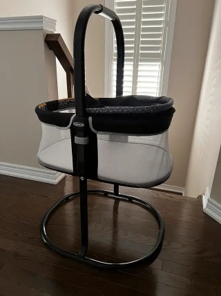 Wanted: GRACO brand bassinet!